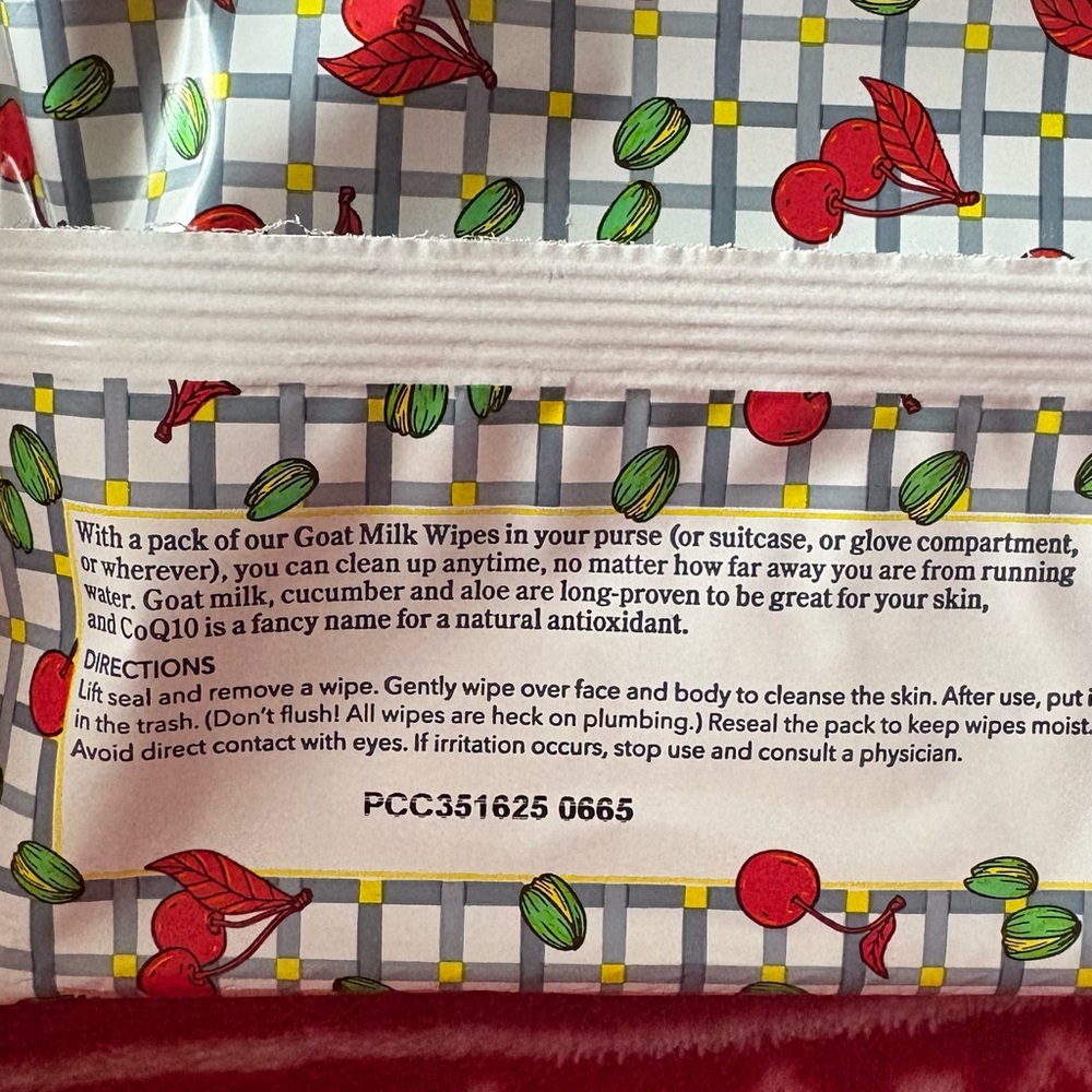 4 unopened packs of Beekman goat milk wipes - Picture 5 of 10